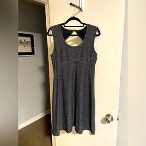 Prana Sleeveless Dress with cutout in the back, Size Large, Gray
